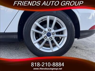 2017 Ford Focus SE   - Photo 7 - Van Nuys, CA 91406