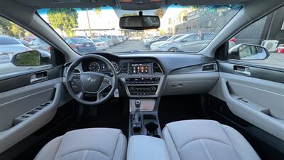 2017 Hyundai SONATA Sport   - Photo 22 - Van Nuys, CA 91406