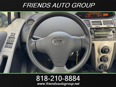 2010 Toyota Yaris RS   - Photo 21 - Van Nuys, CA 91406