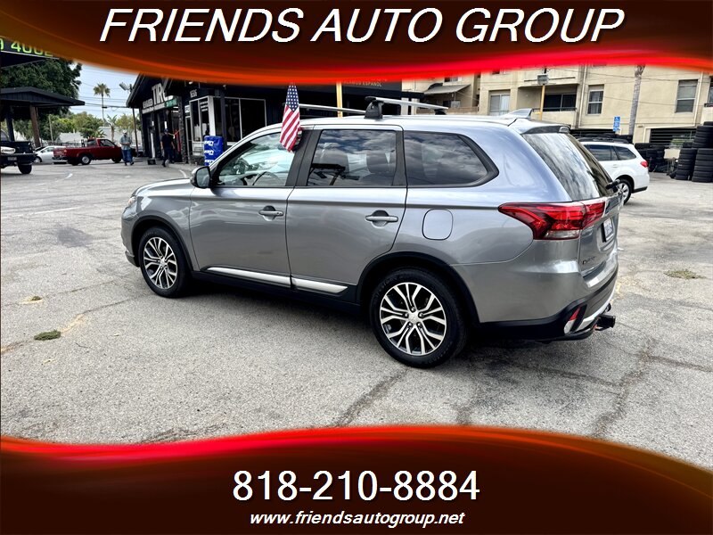 2018 Mitsubishi Outlander SE photo 10