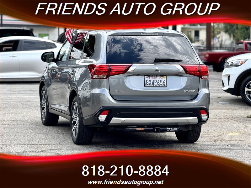 2018 Mitsubishi Outlander SE photo 6