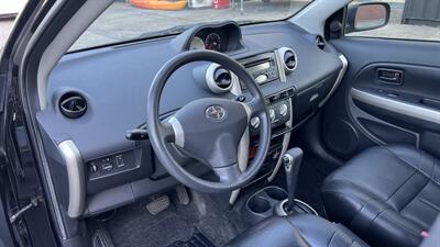 2005 Scion xA   - Photo 10 - Van Nuys, CA 91406