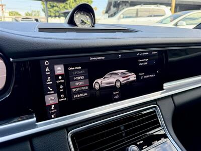 2018 Porsche Panamera 4 E-Hybrid - Photo 25 - Van Nuys, CA 91406