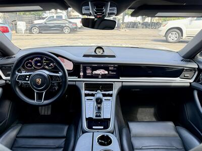 2018 Porsche Panamera 4 E-Hybrid - Photo 17 - Van Nuys, CA 91406
