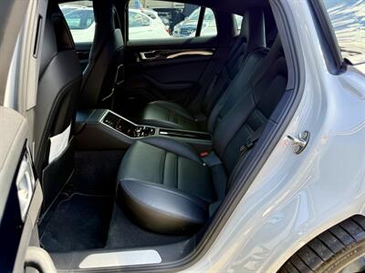 2018 Porsche Panamera 4 E-Hybrid - Photo 15 - Van Nuys, CA 91406