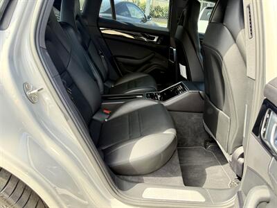 2018 Porsche Panamera 4 E-Hybrid - Photo 16 - Van Nuys, CA 91406