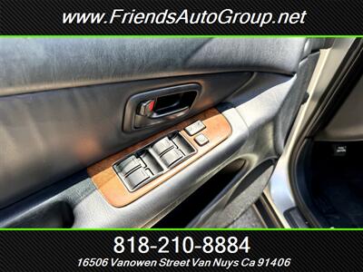 2000 Lexus ES 300 - Photo 18 - Van Nuys, CA 91406