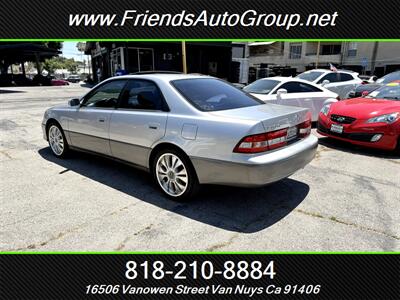 2000 Lexus ES 300 - Photo 10 - Van Nuys, CA 91406