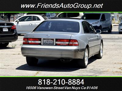 2000 Lexus ES 300 - Photo 6 - Van Nuys, CA 91406