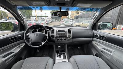 2010 Toyota Tacoma PreRunner V6   - Photo 20 - Van Nuys, CA 91406