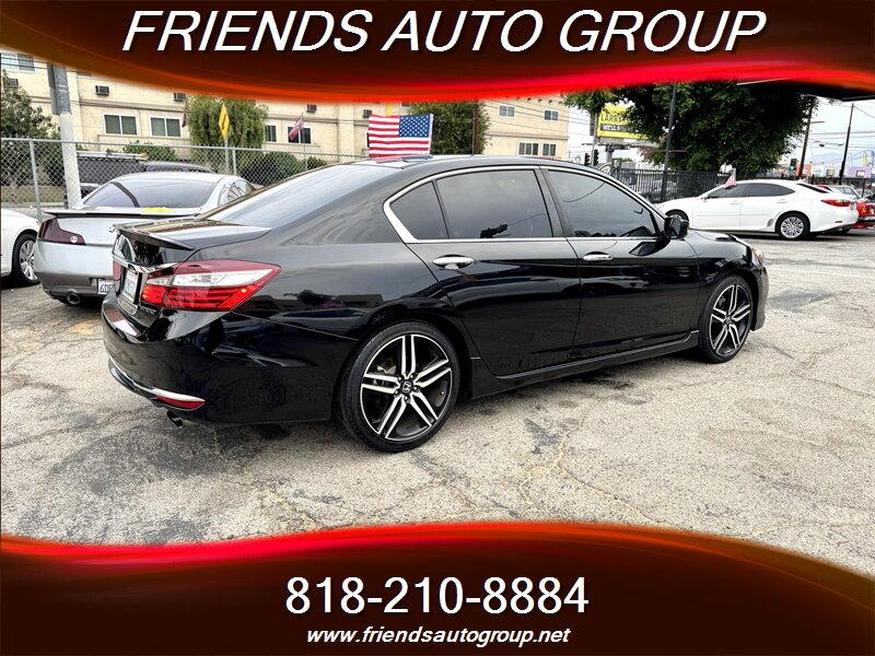 2017 Honda Accord Sport photo 9