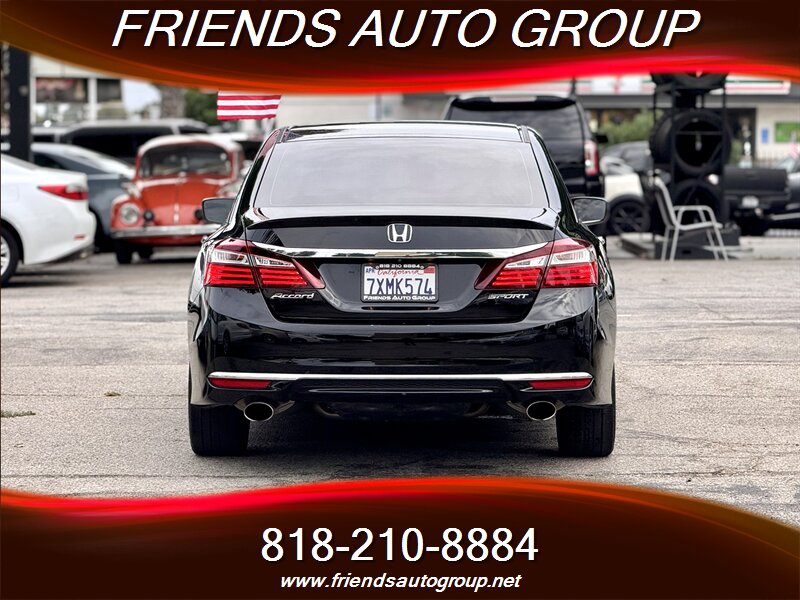 2017 Honda Accord Sport photo 4