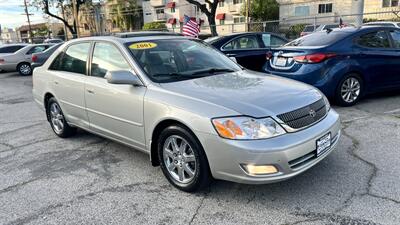 2001 Toyota Avalon XLS   - Photo 2 - Van Nuys, CA 91406