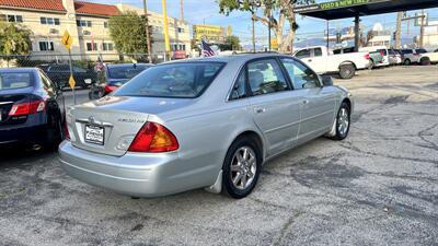 2001 Toyota Avalon XLS   - Photo 3 - Van Nuys, CA 91406