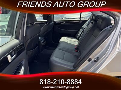 2013 Hyundai Genesis 3.8L   - Photo 15 - Van Nuys, CA 91406