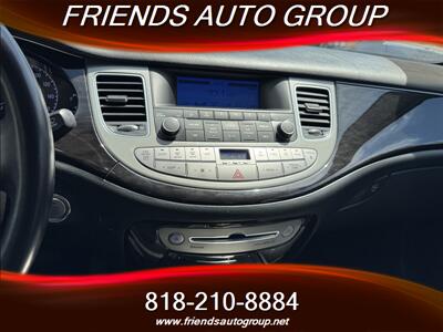 2013 Hyundai Genesis 3.8L   - Photo 23 - Van Nuys, CA 91406