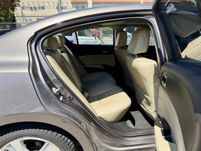 2013 Acura ILX 2.0L w/Tech - Photo 16 - Van Nuys, CA 91406