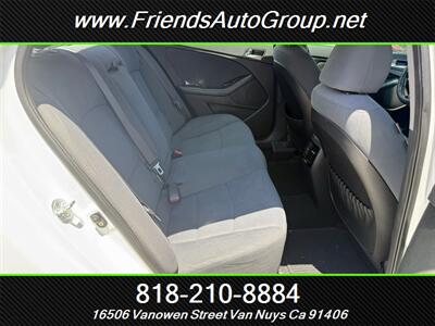 2015 Kia Optima Hybrid   - Photo 16 - Van Nuys, CA 91406