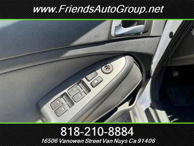 2015 Kia Optima Hybrid   - Photo 18 - Van Nuys, CA 91406