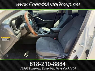 2015 Kia Optima Hybrid   - Photo 12 - Van Nuys, CA 91406