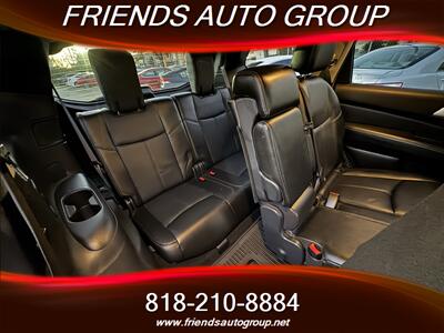 2013 Nissan Pathfinder Platinum   - Photo 16 - Van Nuys, CA 91406