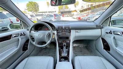 2001 Mercedes-Benz C 320   - Photo 20 - Van Nuys, CA 91406