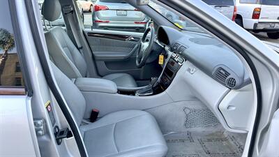 2001 Mercedes-Benz C 320   - Photo 8 - Van Nuys, CA 91406