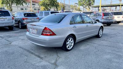 2001 Mercedes-Benz C 320   - Photo 3 - Van Nuys, CA 91406