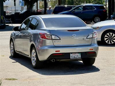 2010 Mazda Mazda3 i SV - Photo 4 - Van Nuys, CA 91406