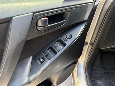 2010 Mazda Mazda3 i SV - Photo 16 - Van Nuys, CA 91406