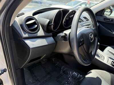 2010 Mazda Mazda3 i SV - Photo 17 - Van Nuys, CA 91406