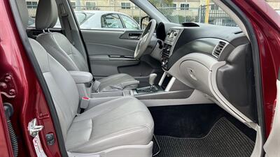 2011 Subaru Forester 2.5X Premium   - Photo 8 - Van Nuys, CA 91406