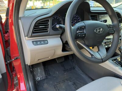 2020 Hyundai ELANTRA SEL   - Photo 19 - Van Nuys, CA 91406