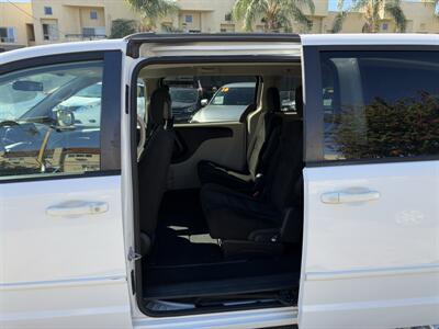 2016 Dodge Grand Caravan SXT   - Photo 15 - Van Nuys, CA 91406