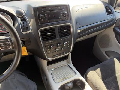 2016 Dodge Grand Caravan SXT   - Photo 22 - Van Nuys, CA 91406
