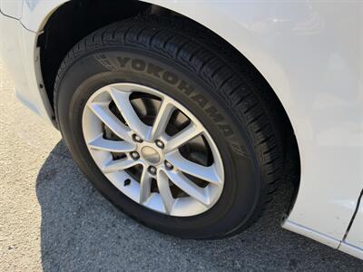 2016 Dodge Grand Caravan SXT   - Photo 27 - Van Nuys, CA 91406