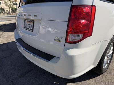2016 Dodge Grand Caravan SXT   - Photo 25 - Van Nuys, CA 91406