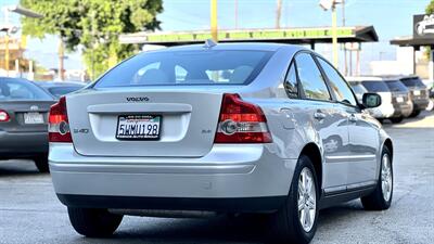 2007 Volvo S40 2.4i   - Photo 3 - Van Nuys, CA 91406