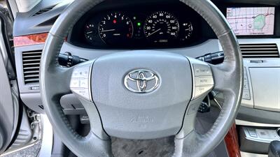 2006 Toyota Avalon XLS   - Photo 14 - Van Nuys, CA 91406