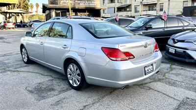 2006 Toyota Avalon XLS   - Photo 4 - Van Nuys, CA 91406