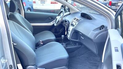 2007 Toyota Yaris   - Photo 8 - Van Nuys, CA 91406