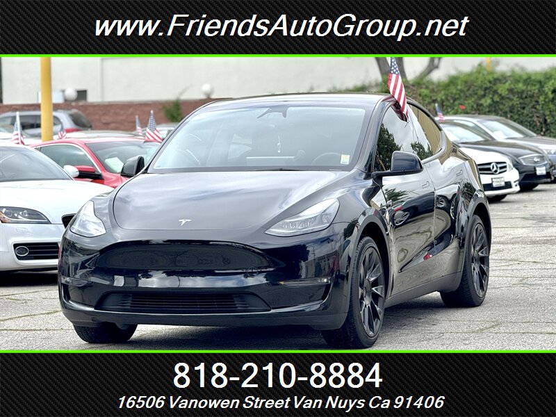2023 Tesla Model Y Long Range   - Photo 1 - Van Nuys, CA 91406