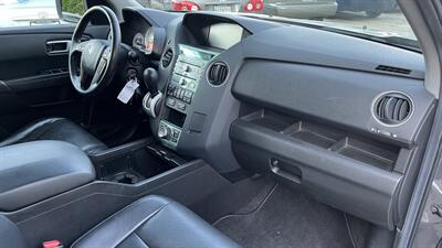 2011 Honda Pilot Touring   - Photo 13 - Van Nuys, CA 91406