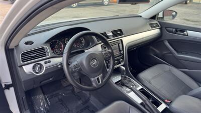 2012 Volkswagen Passat SE PZEV   - Photo 6 - Van Nuys, CA 91406