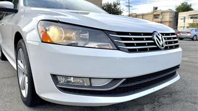 2012 Volkswagen Passat SE PZEV   - Photo 25 - Van Nuys, CA 91406