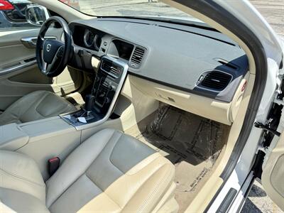 2012 Volvo S60 T5 - Photo 13 - Van Nuys, CA 91406