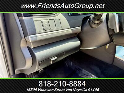 2013 Toyota Camry SE - Photo 19 - Van Nuys, CA 91406