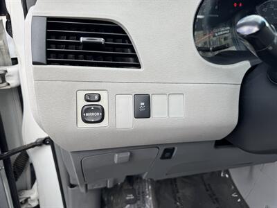 2012 Toyota Sienna LE 8-Passenger - Photo 20 - Van Nuys, CA 91406