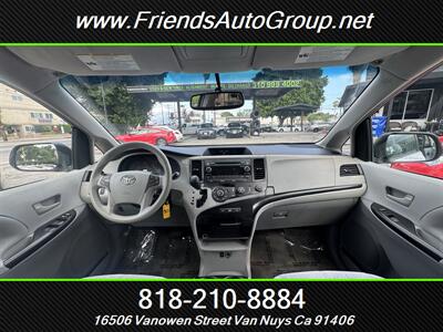 2012 Toyota Sienna LE 8-Passenger   - Photo 28 - Van Nuys, CA 91406