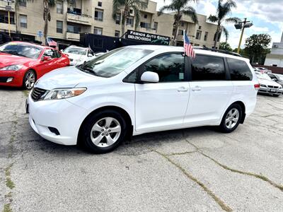 2012 Toyota Sienna LE 8-Passenger - Photo 8 - Van Nuys, CA 91406